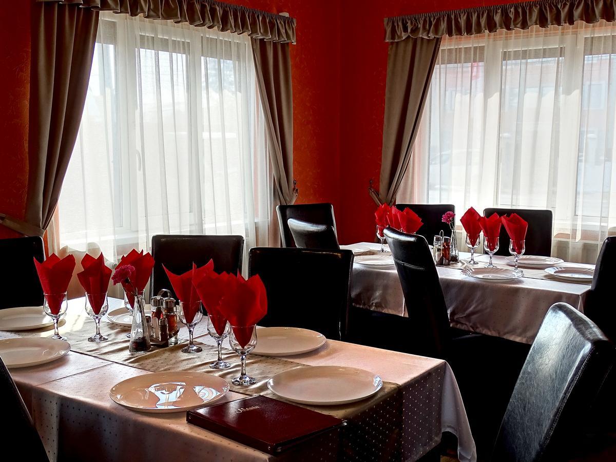 Prince Hotel Miercurea Ciuc Ngoại thất bức ảnh